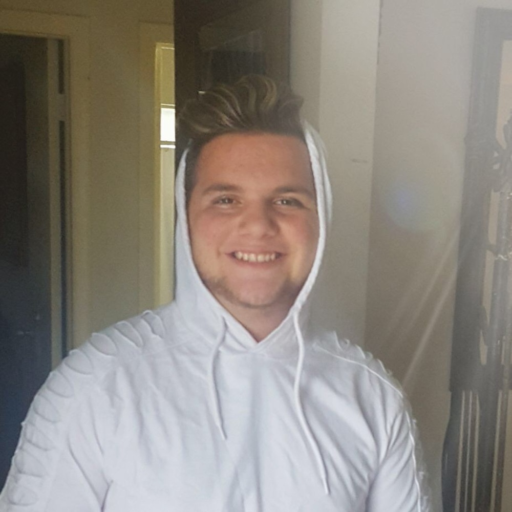 Meet your Posher, Justin